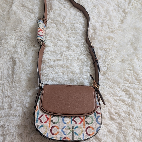 Calvin Klein Women's Bella Novelty Crossbody - New - Picture 10 of 10